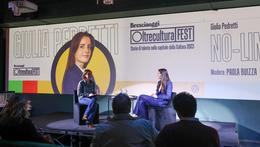 Giulia Pedretti intervistata da Paola Buizza al Vita (foto OnlyCrew)