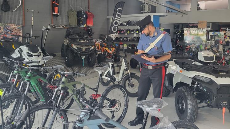 Le biciclette rubate sono state restituite dai carabinieri al rivenditore