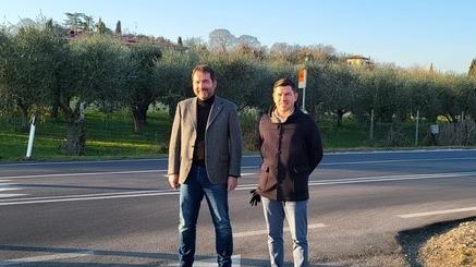 Gli assessori Pietro Avanzi e Marco Maiolo sullo svincolo del Monte Corno