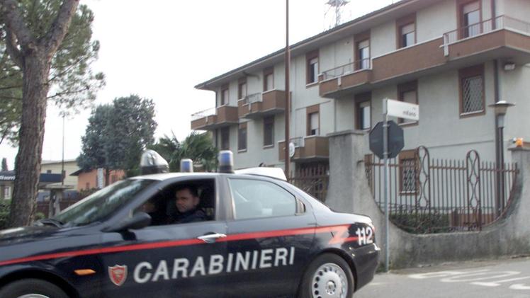 I carabinieri di Desenzano hanno arrestato il 40enne mentre scappava