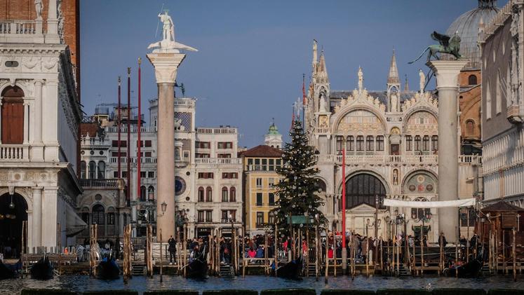 Venezia, primo giorno di ticket