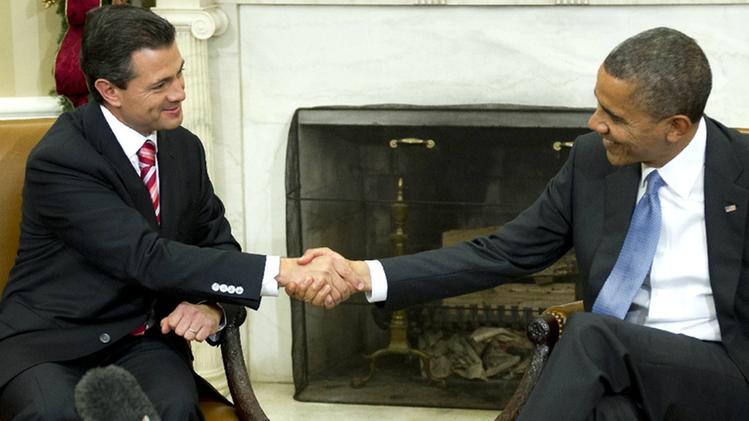 Il presidente Obama, uno dei più attivi sul web, con il messicano Nieto