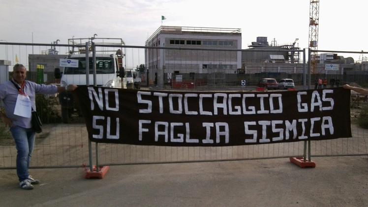 Una manifestazione contro lo stoccaggio a Bordolano