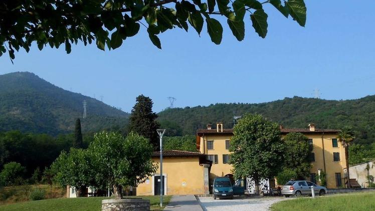 Nave, villa Zanardelli di Cortine