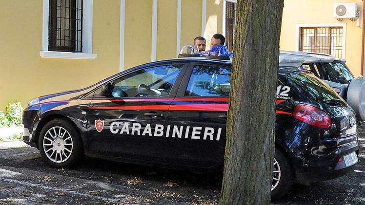 La droga avrebbe fruttato sul mercato trecentomila euro I carabinieri mostrano lo stupefacente sequestrato a Gussago 
