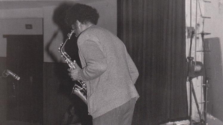 UN GIOVANE ROBERTO VECCHIONI si esibì al Ctm il 30 ttobre 1981. Fu il primo grande concerto organizzato dal circolo Arci e da Santo Bertocchi e l'evento che diede inizio alla rinascita e al periodo d'oro del CtmPROVA DIETRO LE QUINTE del Ctm nel 1983, Antonhy Braxton uno dei tanti jazzisti di fama internazionale chiamati ad esibirsi sul palco del Ctm. Tra i più noti si ricordano Gil Evans e Bobby McFerrin