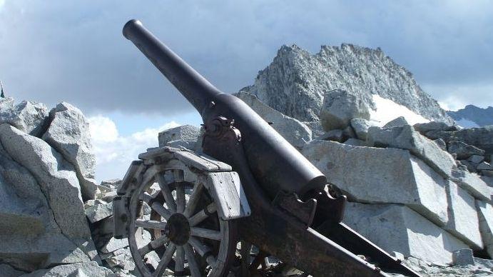 L’«Ippopotamo», al secolo il cannone 149G, giace a Cresta Croce