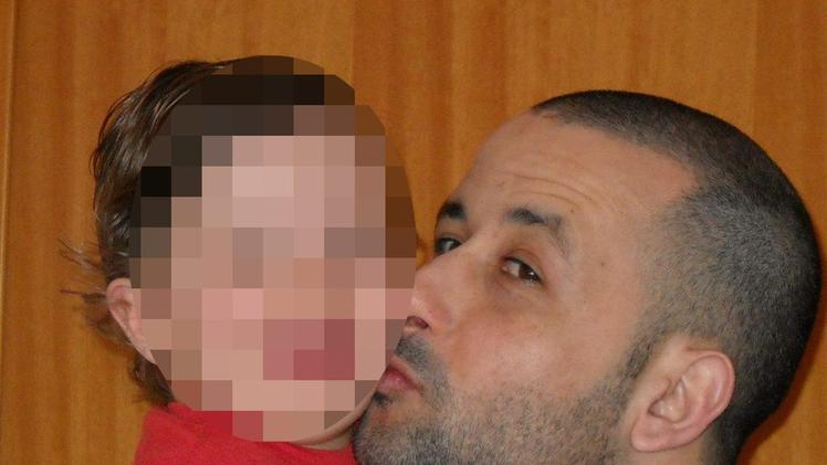 Indagini dei carabinieri a Palazzolo poco dopo il delitto FOTOLIVEChaanbi Mootaz, marito di Daniela Bani, ricercato per il delitto 