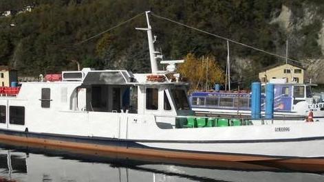 La motonave Marone, una delle tredici unità della flotta del Sebino: con i due nuovi acquisti saranno quindici le imbarcazioni sul lago