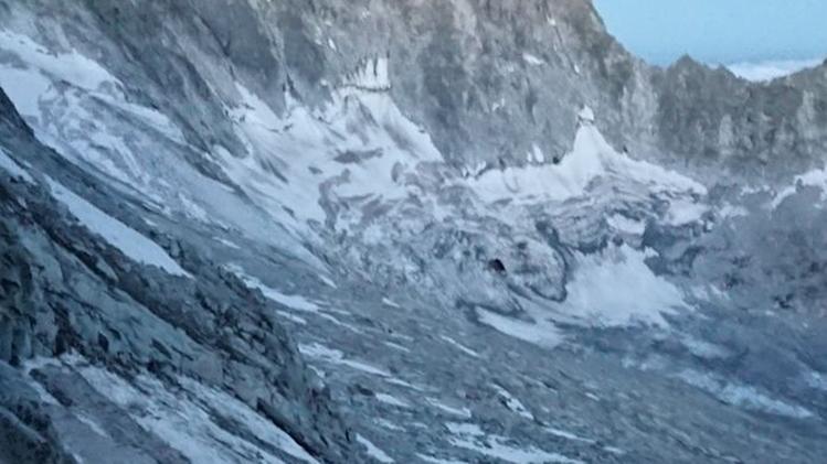 Lo scomparso Thomas HallerI volontari del Soccorso alpino impegnati nelle ricerche