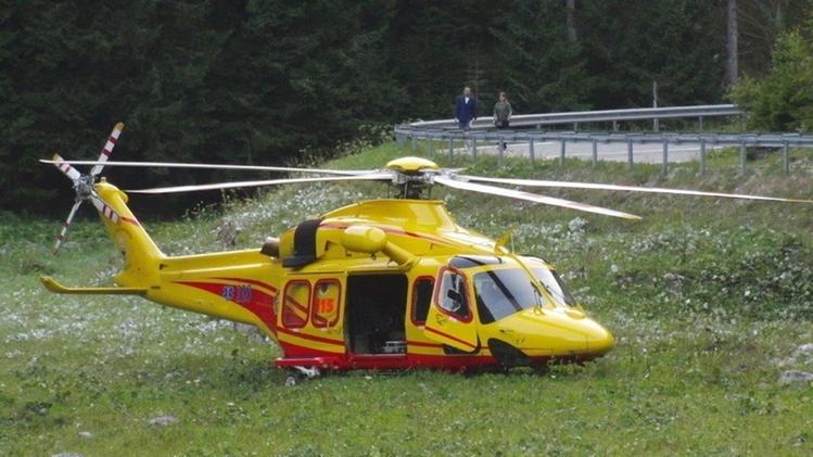 Due gli elicotteri intervenuti a Breno, da Trento e da Sondrio