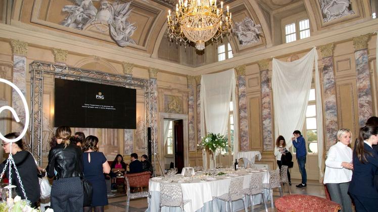 La rassegna sarà scandita da una serie di sfilate di abiti da cerimonia Gli interni di Villa Fenaroli chiamata ad  ospitare «Wedding Time»