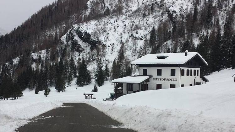 Dall’inverno del 2018 non si vedranno più cartelli di pericolo slavine La strada del Gaver dopo la nevicata di qualche giorno fa  