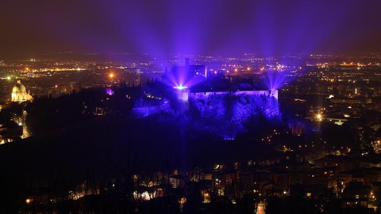 Il Castello illuminato da CidneOn COPYRIGHT FOTOLIVE