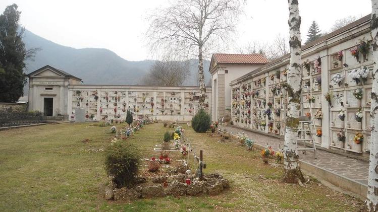 Il cimitero di Sopraponte da tempo alle preso con problemi di spazio