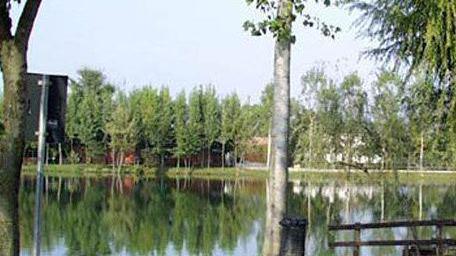 Il Lago delle sette fontane di Leno viene offerto a 1,5 milioni di euro