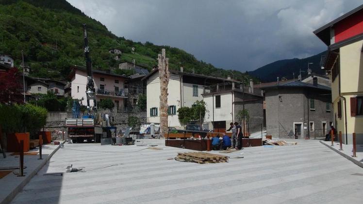 I cantieri aperti in piazza Garibaldi:  in Consiglio comunale si è fatto il punto anche su lavori e progetti