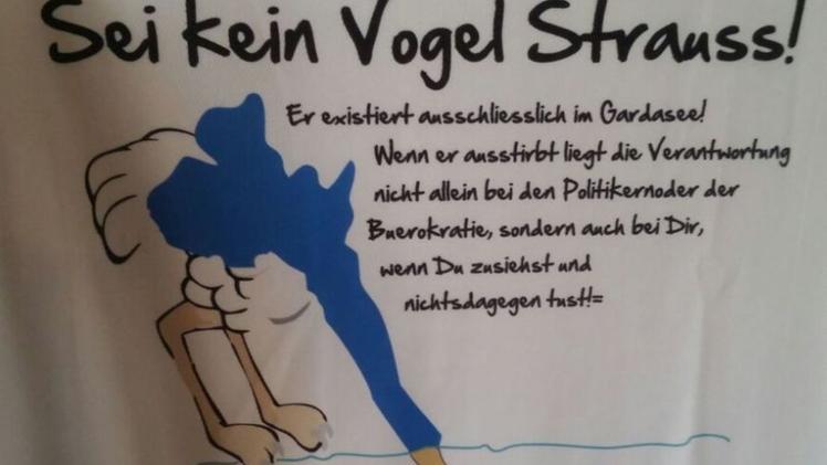 La maglietta in lingua tedescaLa campagna per la salvaguardia del carpione non si ferma