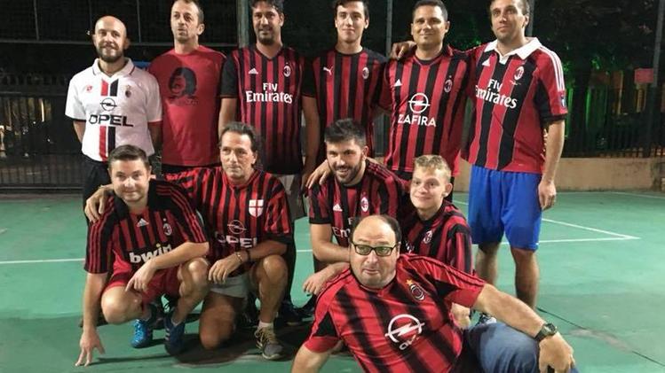 La squadra del Milan Club di Desenzano vincitrice del «Bertazzi»
