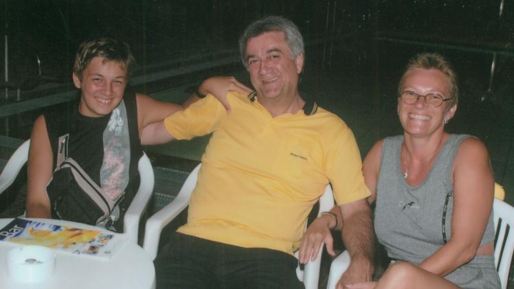 La famiglia Cottarelli sterminata a Brescia il 28 agosto 2006, da sinistra: Luca, Angelo e Marzenne