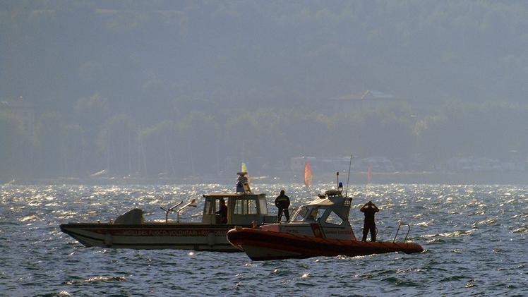 Proseguono le ricerche del sub polacco nel lago di Garda