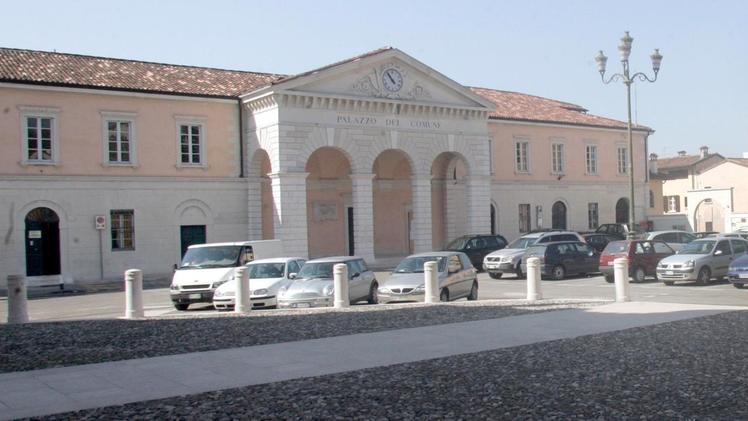Il municipio, la prima sede della scuola Vantini nata nel 1839