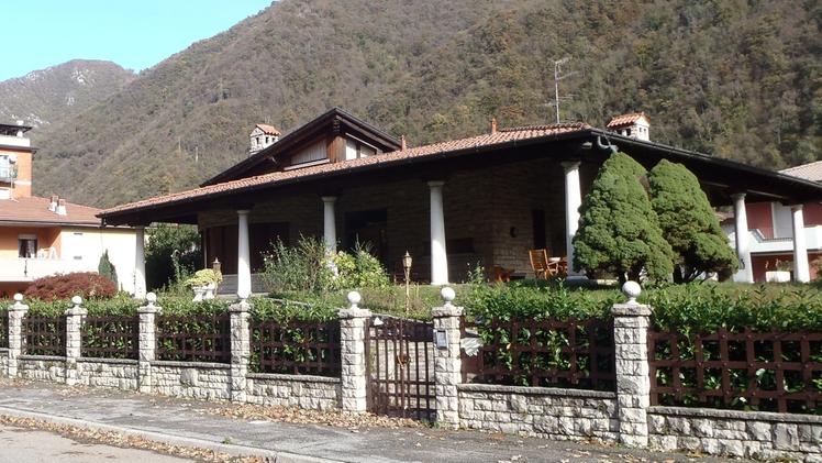 La villa di via Petrarca lasciata in eredità al Comune un anno fa