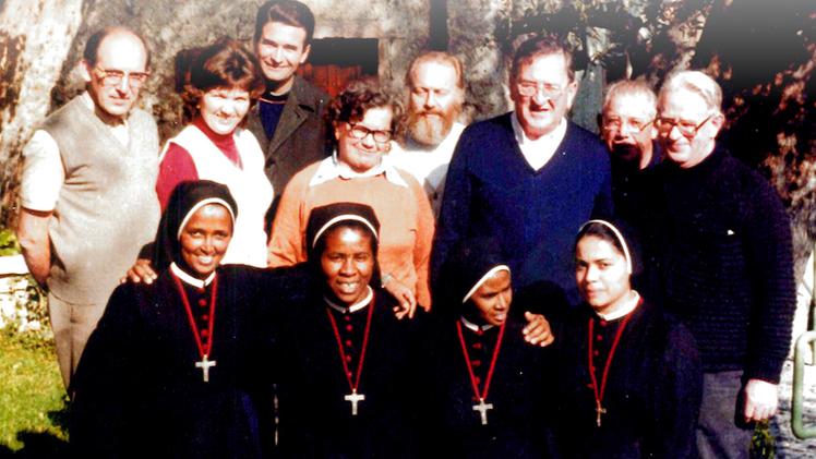 Confratelli e missionarie in visita a Limone a inizio anni Ottanta