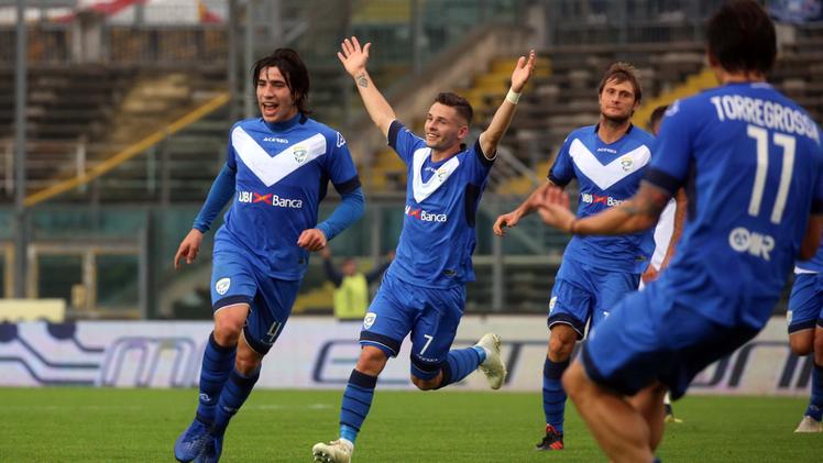 Il Brescia ha battuto 4-2 il Verona\FOTOLIVE