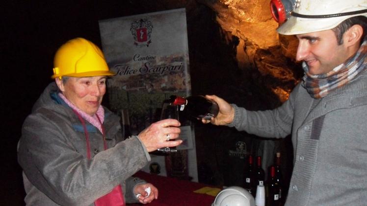 Il vino invecchiato in miniera sarà abbinato a prodotti tipici