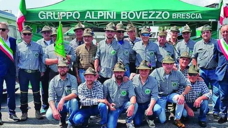 Alcuni attivisti del gruppo alpini di Bovezzo