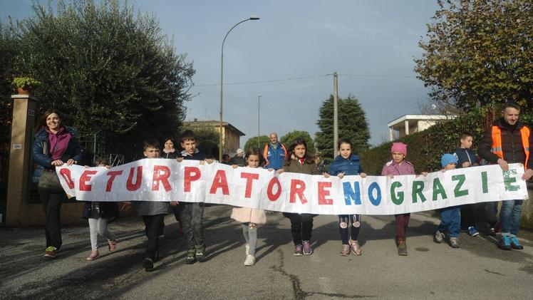 L’ultima manifestazione a Muscoline contro il depuratore