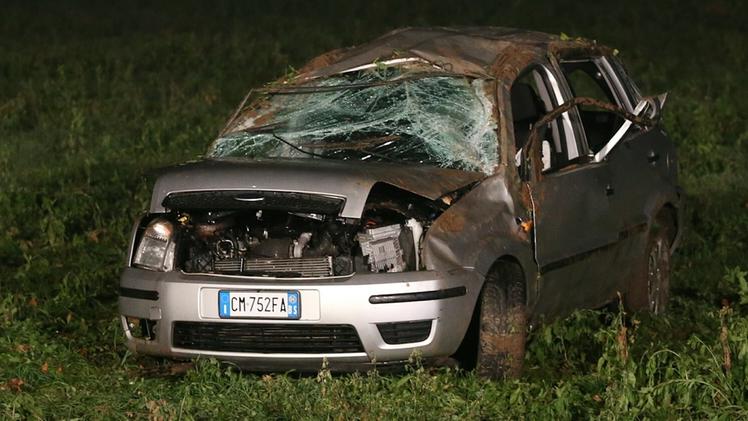 La Ford Fusion
uscita di strada 
sulla quale viaggiava 
il giovane 20enne
che ieri sera 
ha perso la vita 
a Calcinato 
in via  Rovadino 