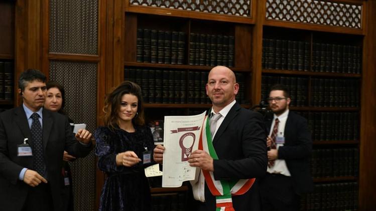 Il sindaco Giovanni Coccoli ha ritirato il premio al Senato