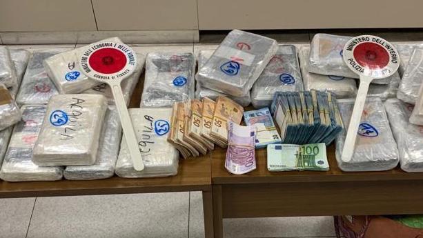 La droga sequestrata tra Bergamo e Urago vale 2,5 milioni di euro 