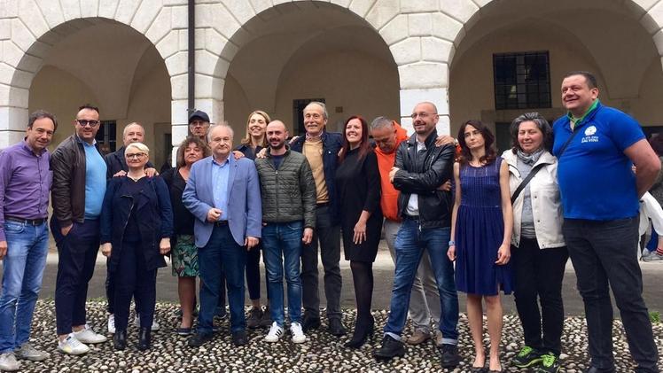 Il team del nuovo sindaco  Gianbattista Quecchia protagonista di un clamoroso ribaltone a Botticino  