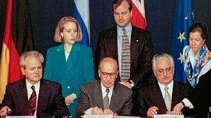 Jack Zetkulic alle spalle di  Milosevic, Izetbegovic e Tudjman