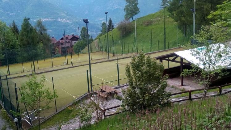 I campi per il tennis di Montecampione nella località Ai Prati
