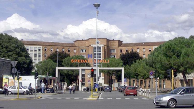 L’operaio è stato ricoverato all’Ospedale Civile di Brescia