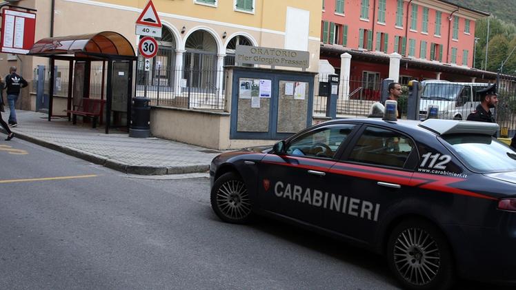 I carabinieri, con il supporto di polizia di Stato e polizia locale, sono intervenuti a Sant’Eufemia per la rissa scoppiata all’oratorio FOTOLIVE 
