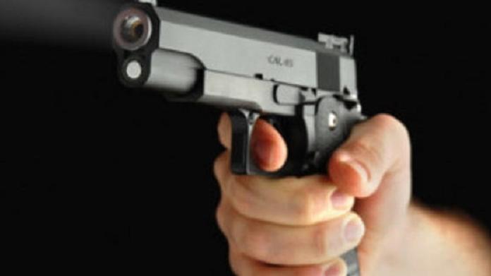 Paura a Cignano: un 40enne  tenta di rubare la pistola ai carabinieri  