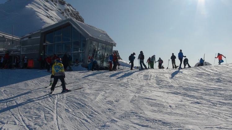 Neve al Presena: la stagione sciistica parte sotto una buona stella