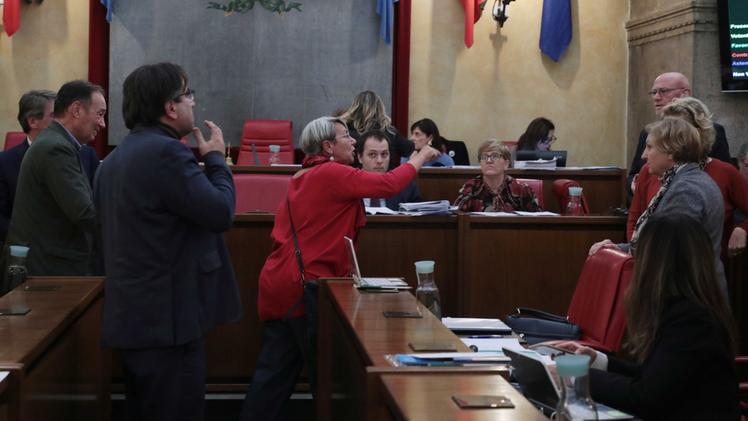 Momenti concitati ieri in Consiglio comunale per la discussione della mozione proposta dal centrodestra FOTOLIVE Filippo Venezia