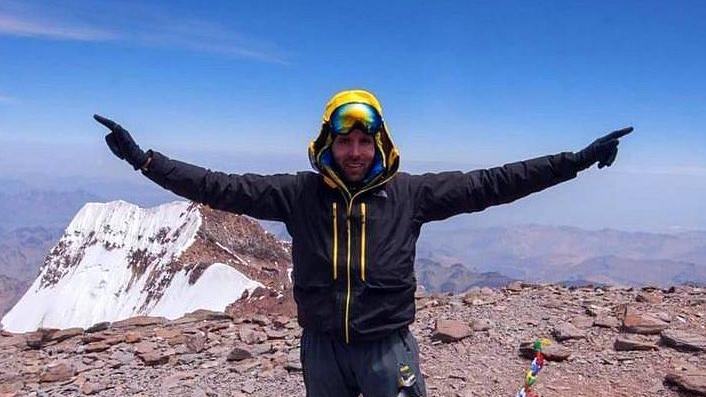 Per Matteo è la terza delle «Seven Summits» che vuole conquistareLa gioia di Matteo Bertè sulla cima dell’Aconcagua: con quasi 7 mila metri è la  più alta delle Americhe