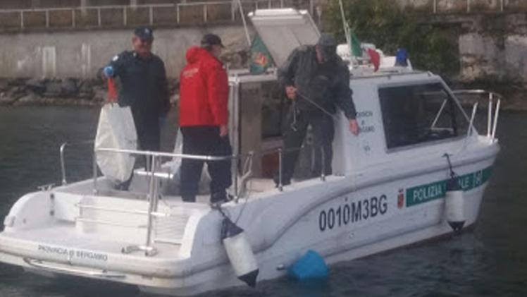 La Polizia provinciale coordina l’attività delle dieci associazione di volontariato sul lago d’IseoSi rinnova il patto per un’estate sul lago d’Iseo in piena sicurezza