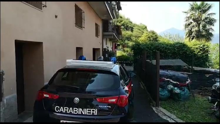 I carabinieri sul luogo del tentato omicidio