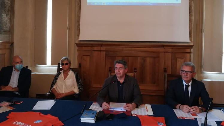 Da sinistra Muchetti, Castelletti, Del Bono e Massetti alla presentazione di «Librixia»