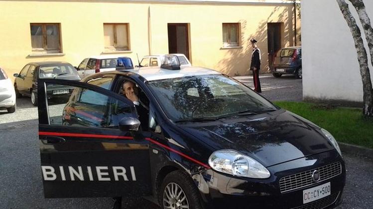 I carabinieri indagano sul furto che ha bloccato  per tre ore la scuola