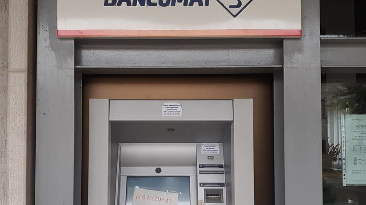 Il bancomat di Ubi Banca preso di mira dai malviventi