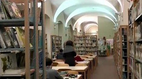 Un’immagine della biblioteca pre pandemia
